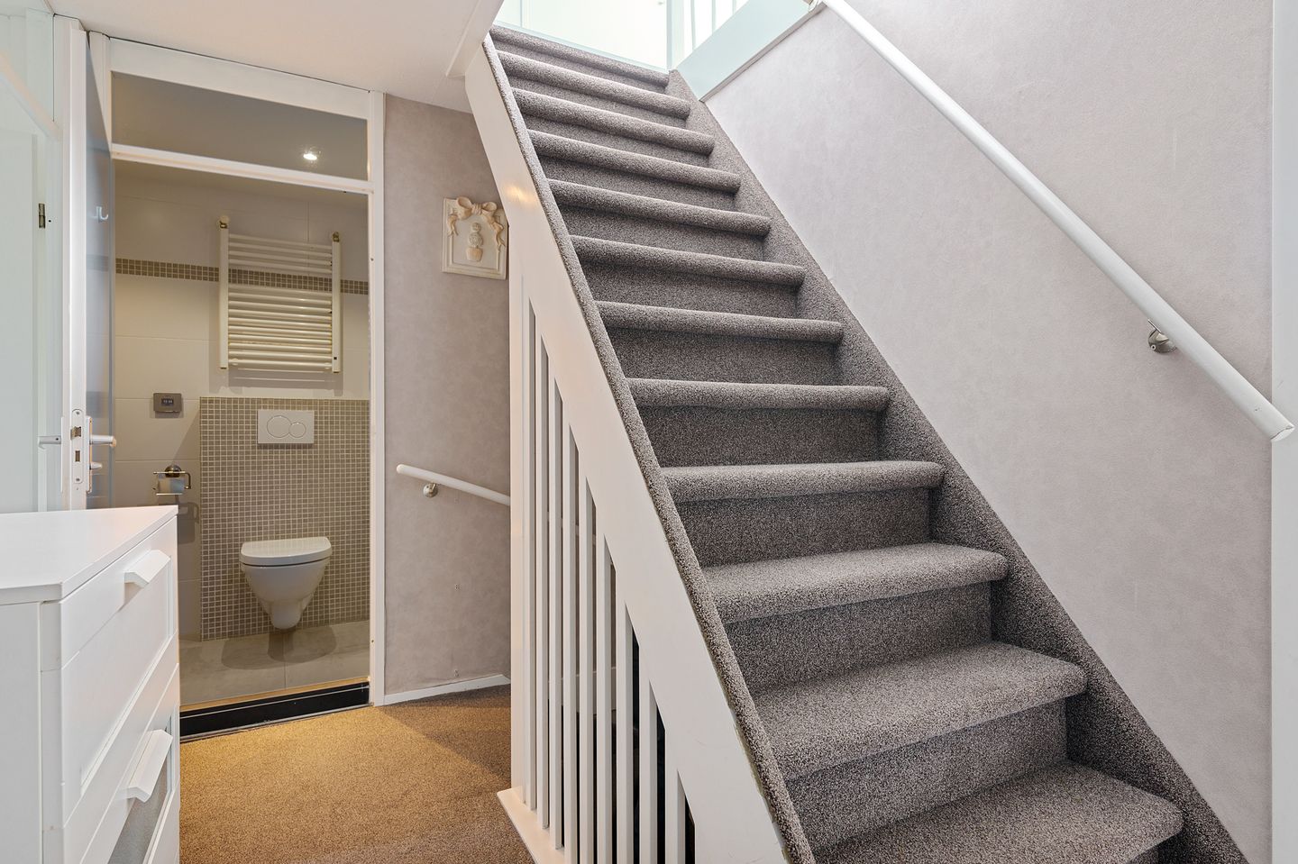 Eye-catching corner house on 260 m² plot with luxury veranda — 17
