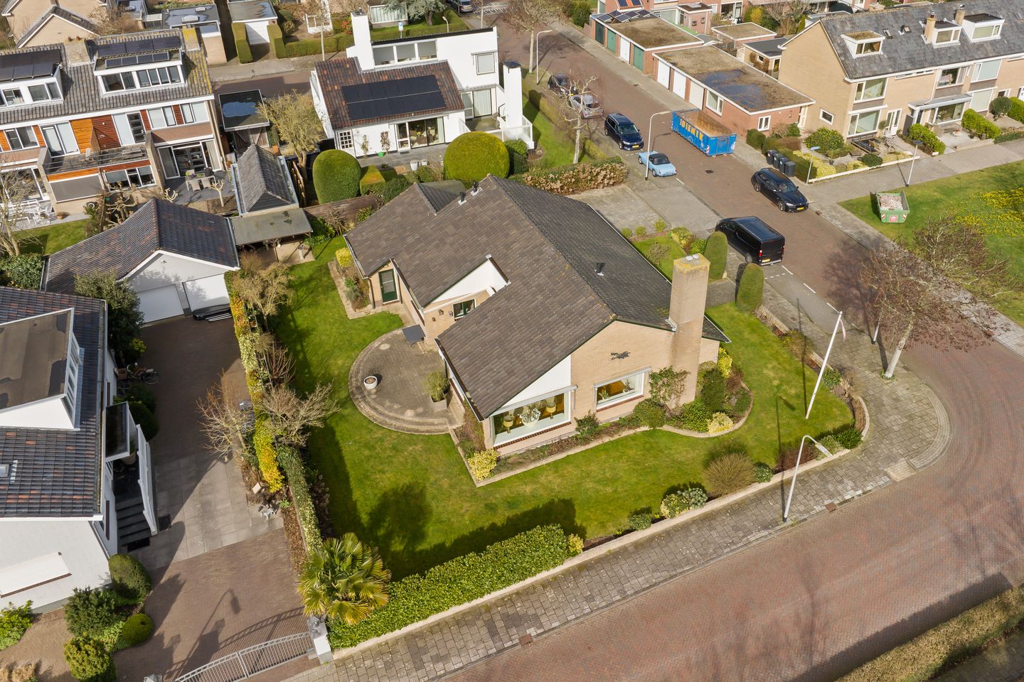 Spacious Detached Bungalow with Large Garden in Noordwijk — 32