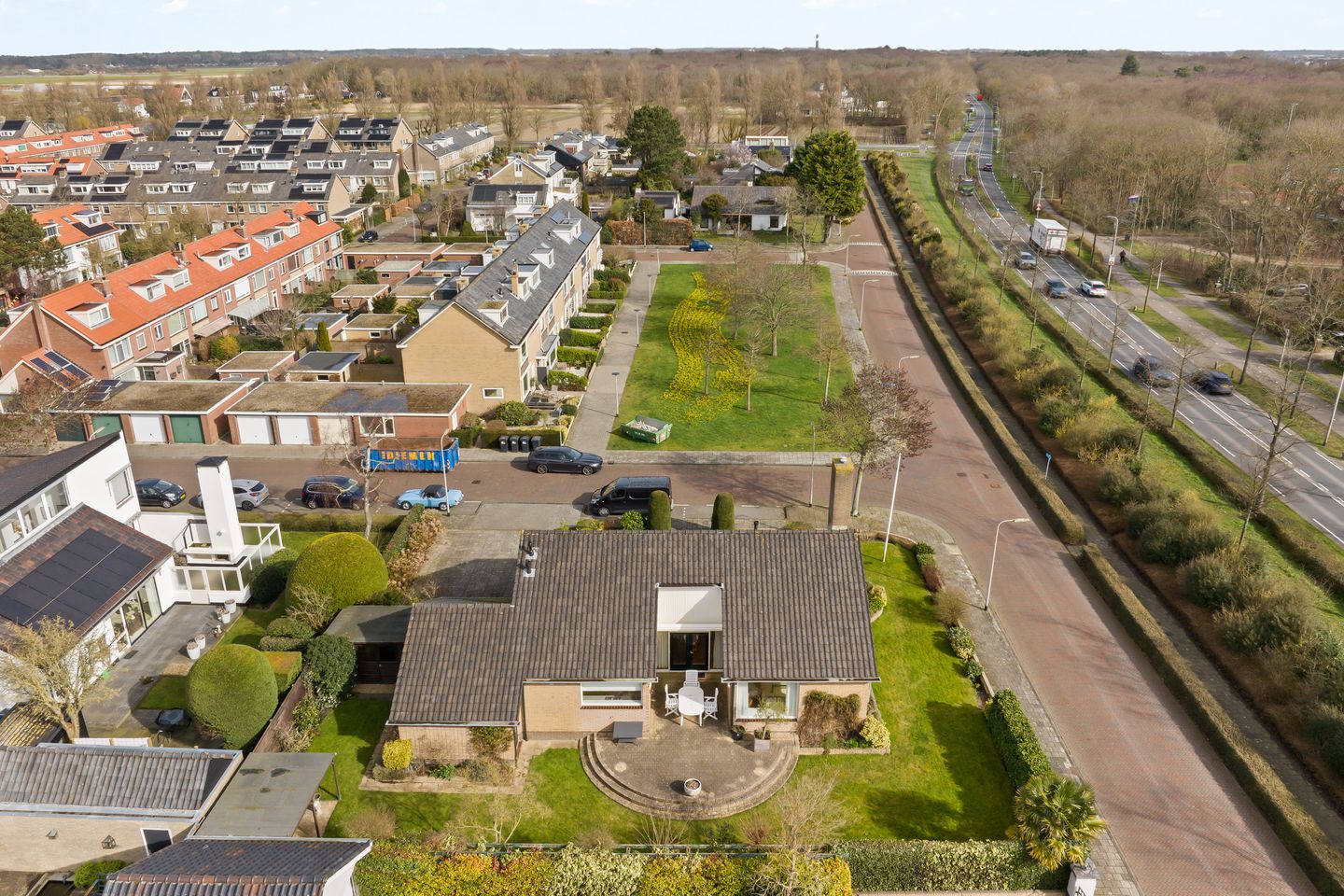 Spacious Detached Bungalow with Large Garden in Noordwijk — 33