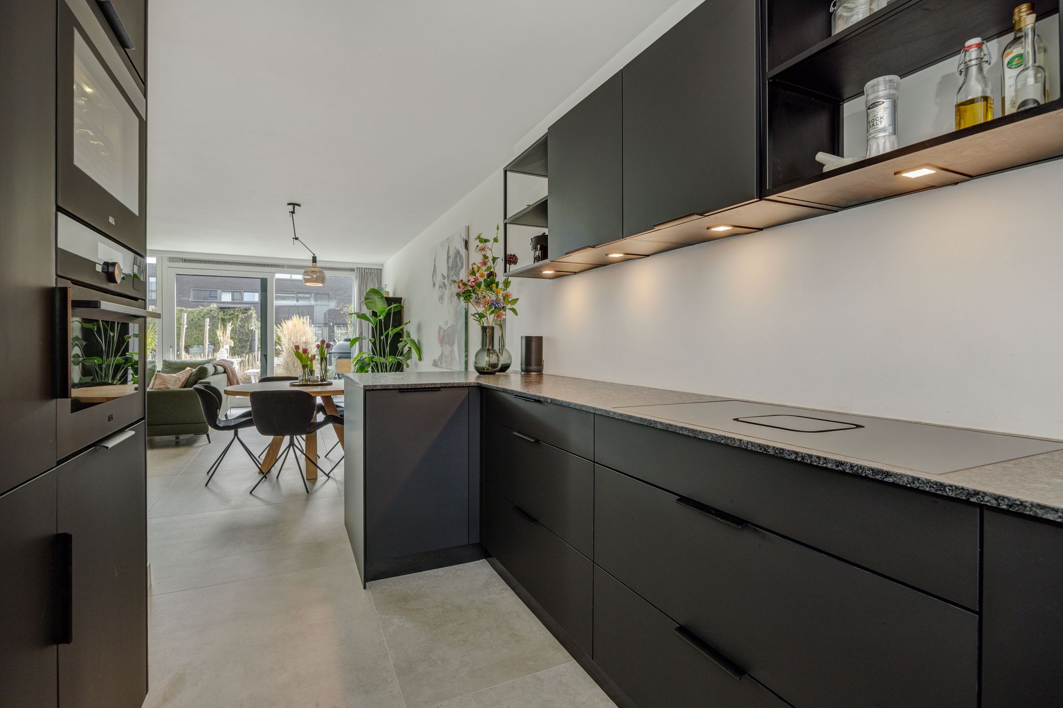 Modern Waterfront Family Home with Private Dock and Four Bedrooms — 18