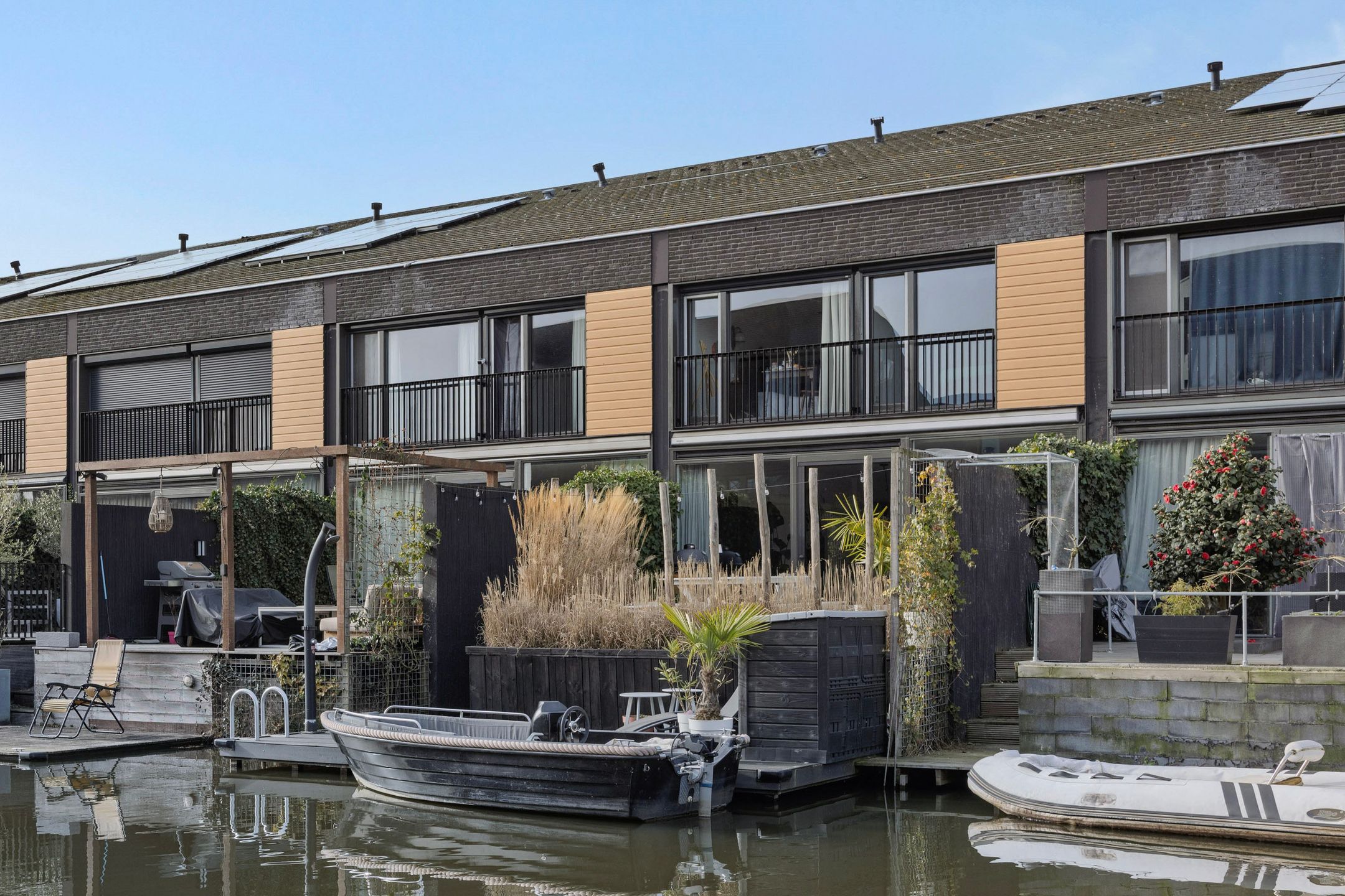 Modern Waterfront Family Home with Private Dock and Four Bedrooms — 42