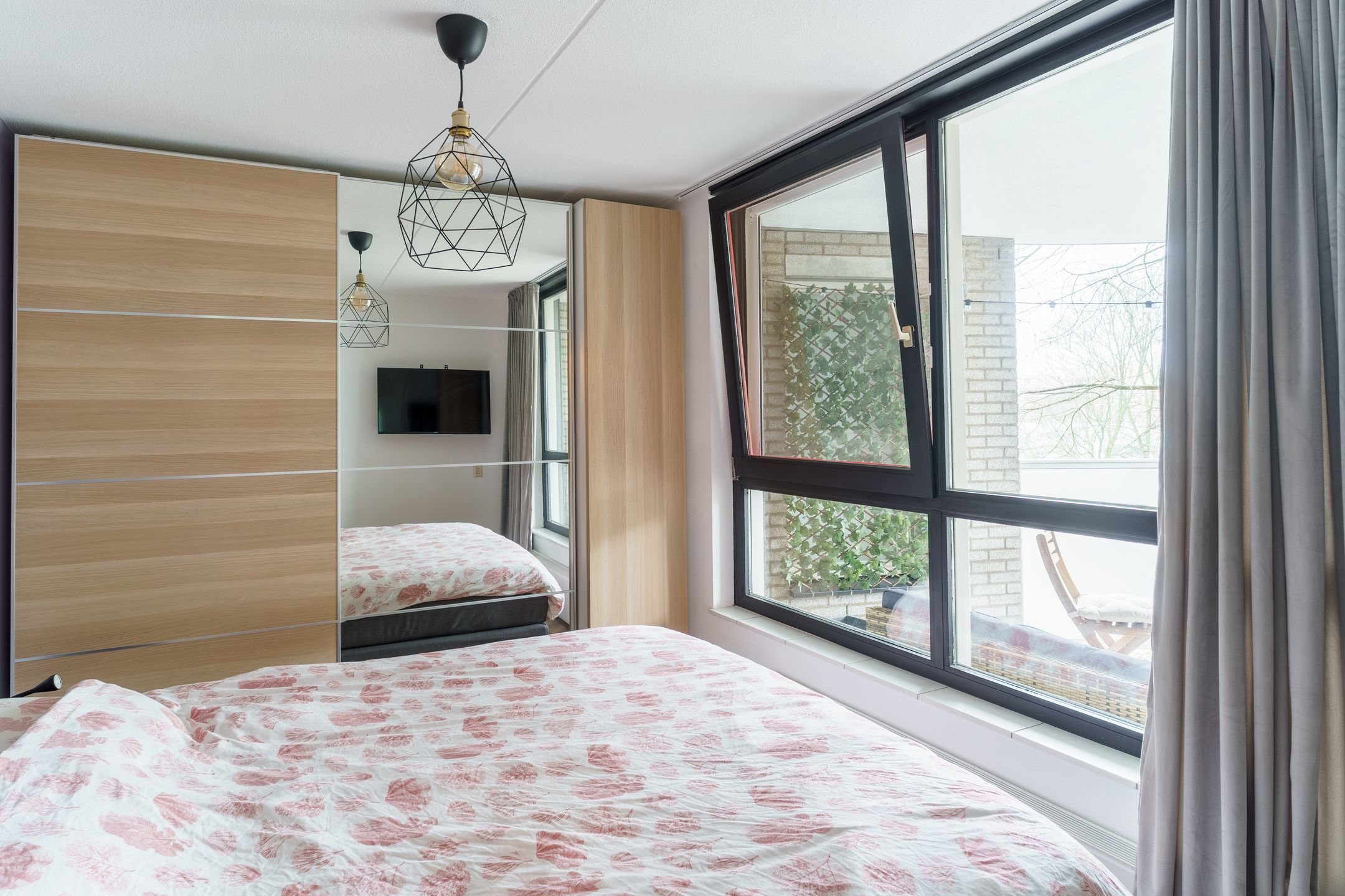 Modern 3-room apartment with lift and balcony in Delft — 21