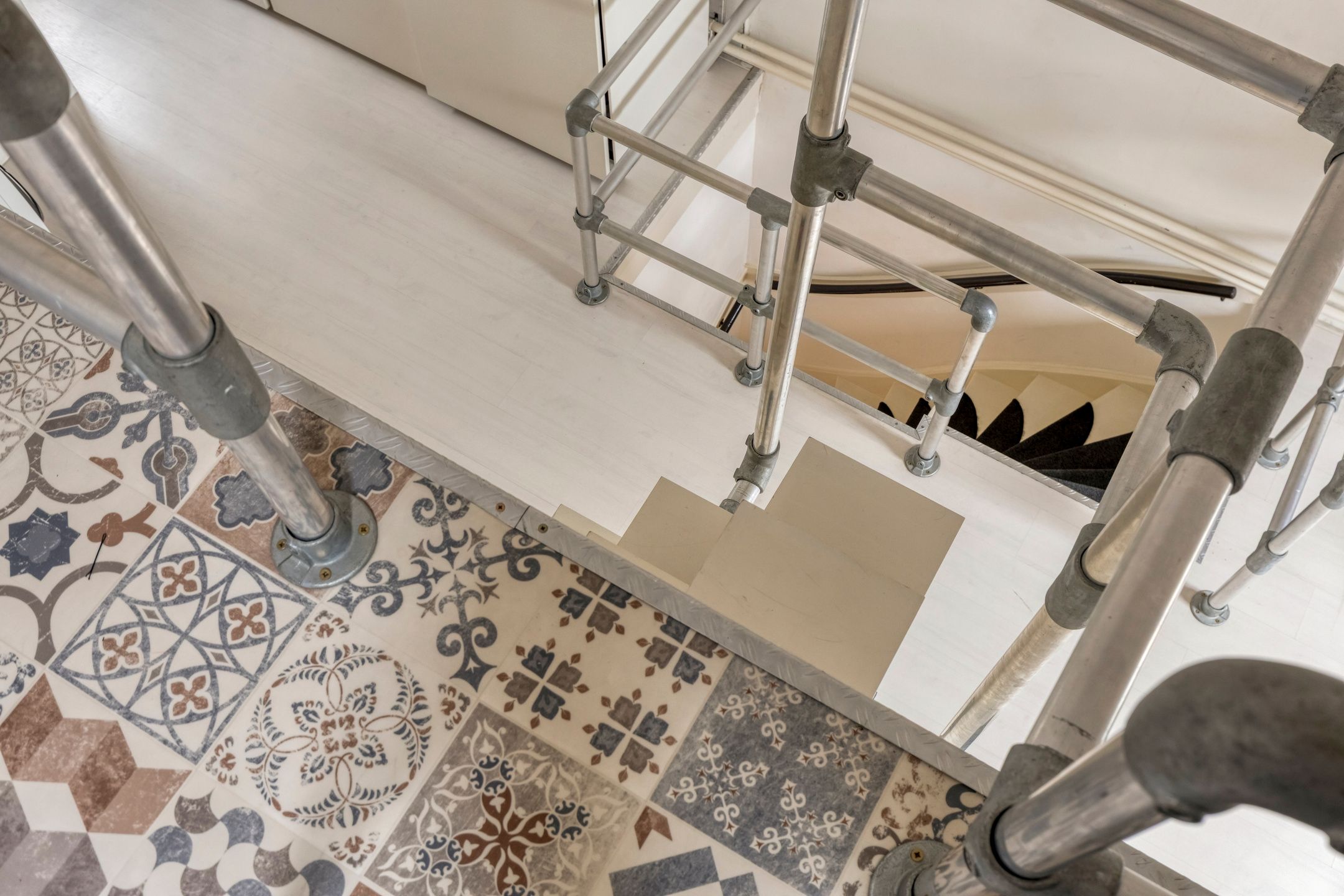 Foto 42 van Leenderweg 276