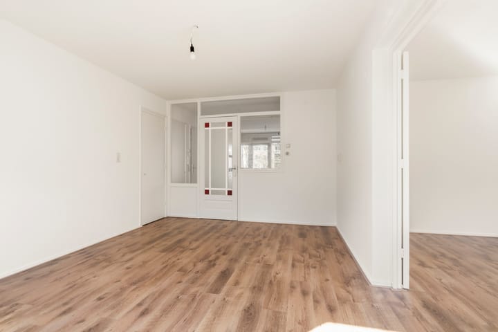 Photo 4 of Beemsterstraat 438