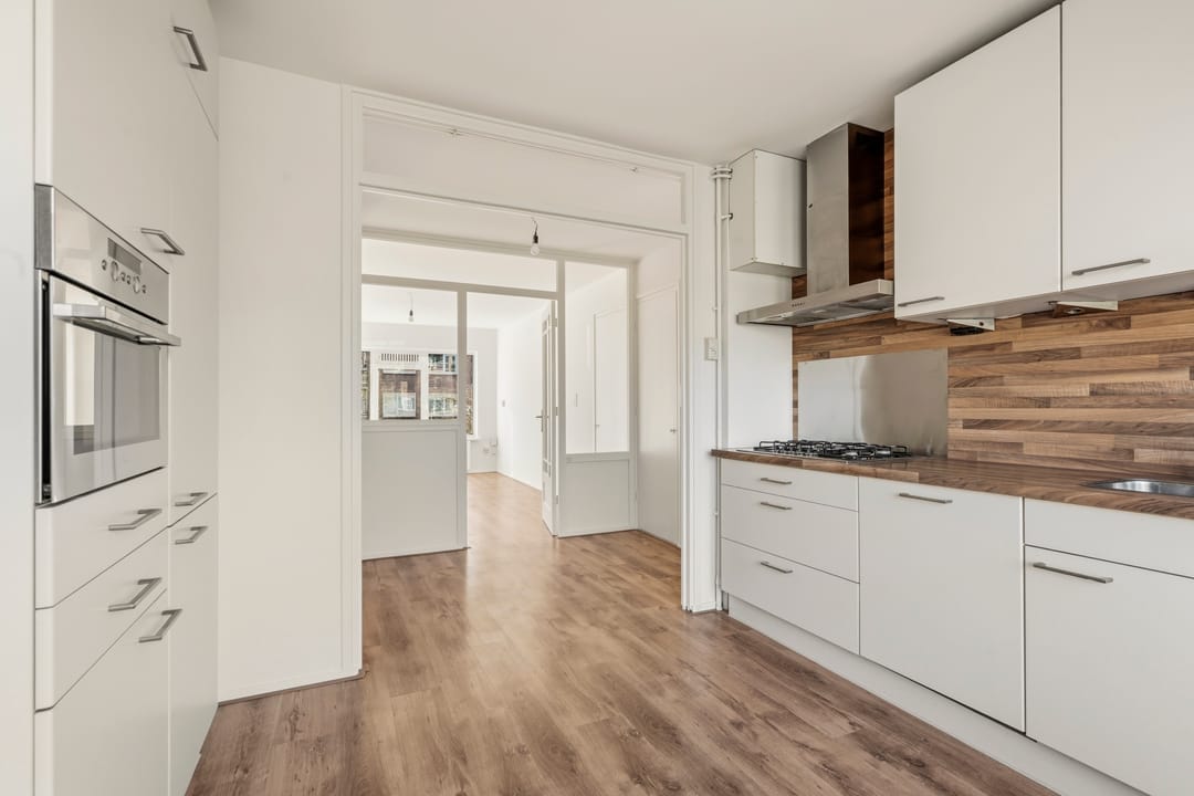 Photo 17 of Beemsterstraat 438