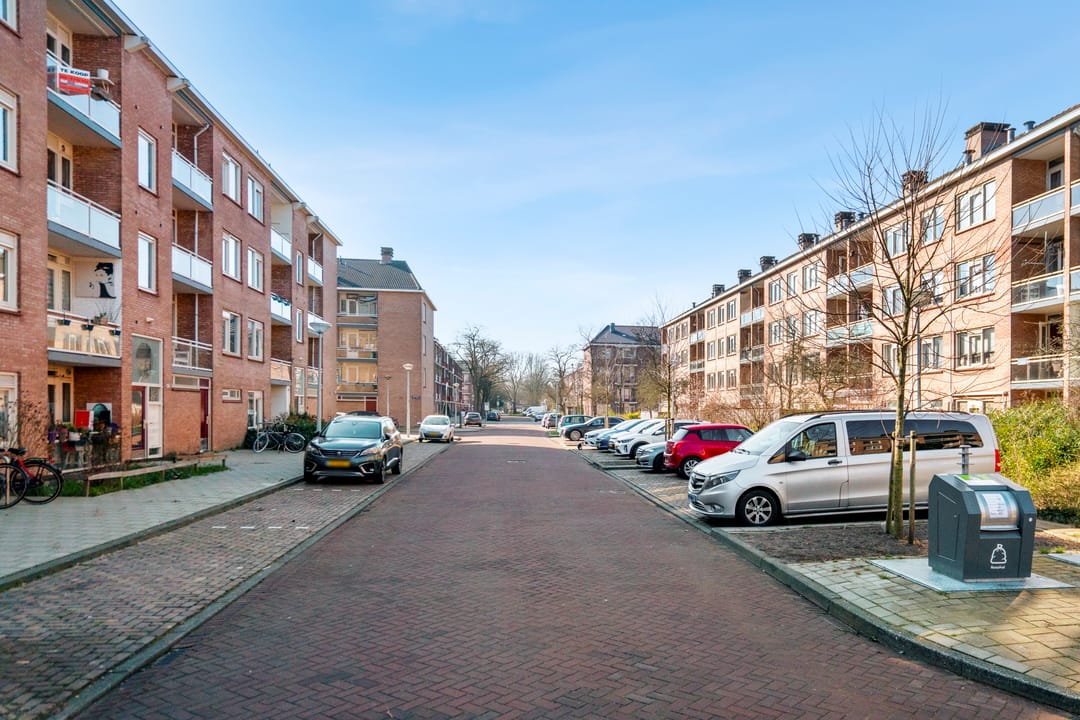 Photo 26 of Beemsterstraat 438