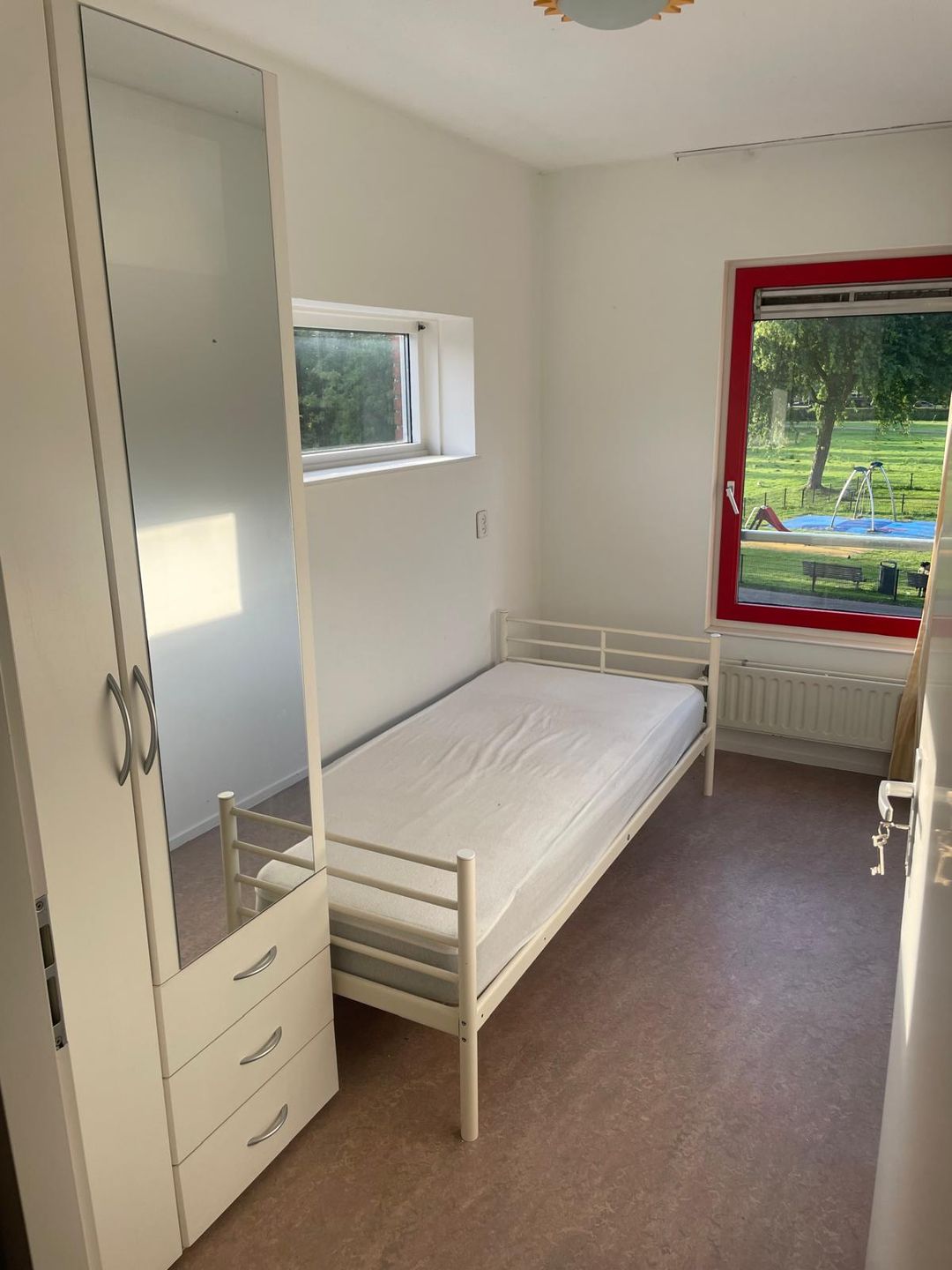 Foto 16 van Hermine Moquettestraat 20