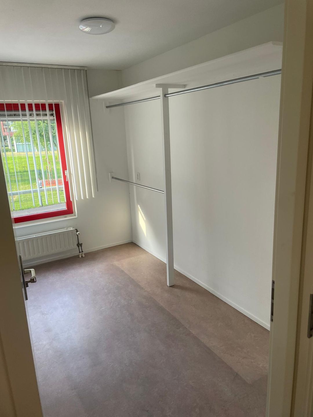 Foto 17 van Hermine Moquettestraat 20