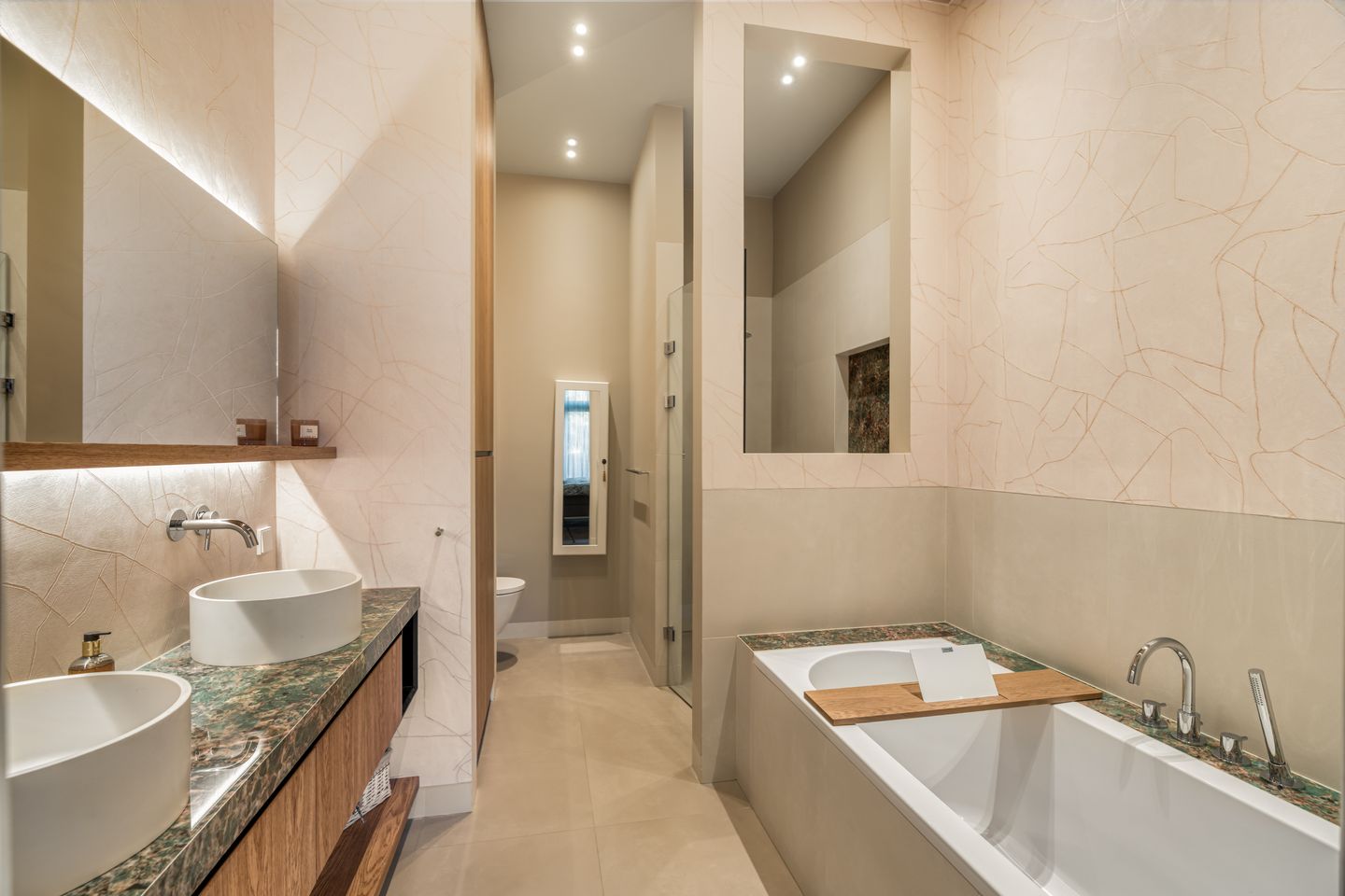 Foto 64 van Paulus Potterstraat 24-A