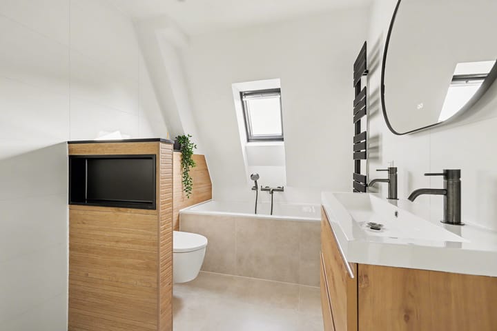 Photo 3 of Aalburgstraat 88