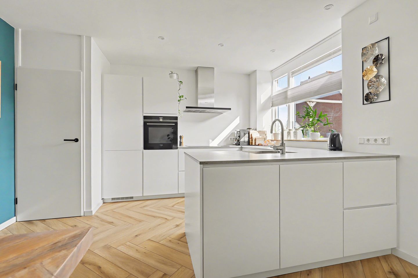 Photo 10 of Aalburgstraat 88