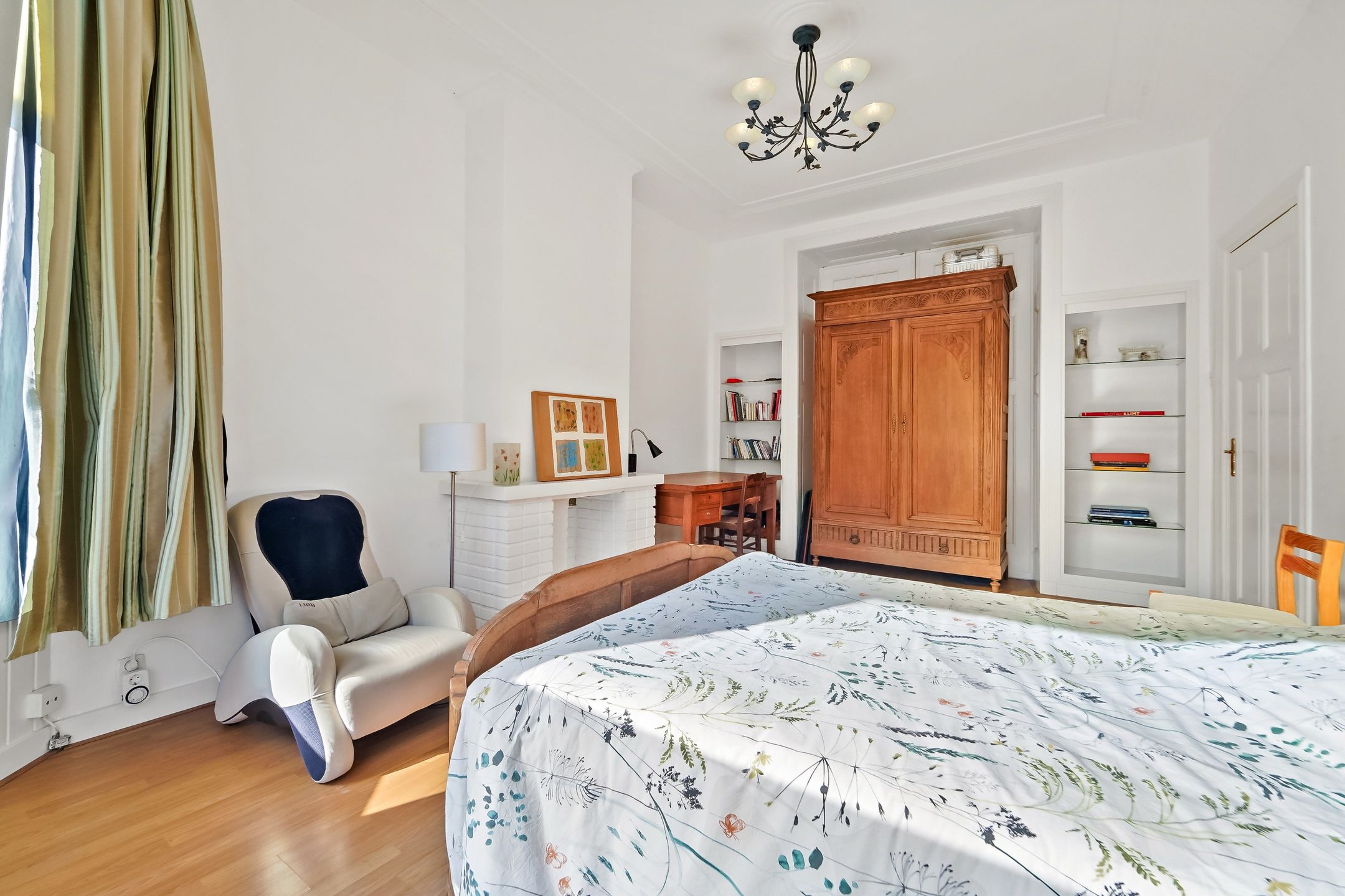 Photo 30 of Van Hoornbeekstraat 21