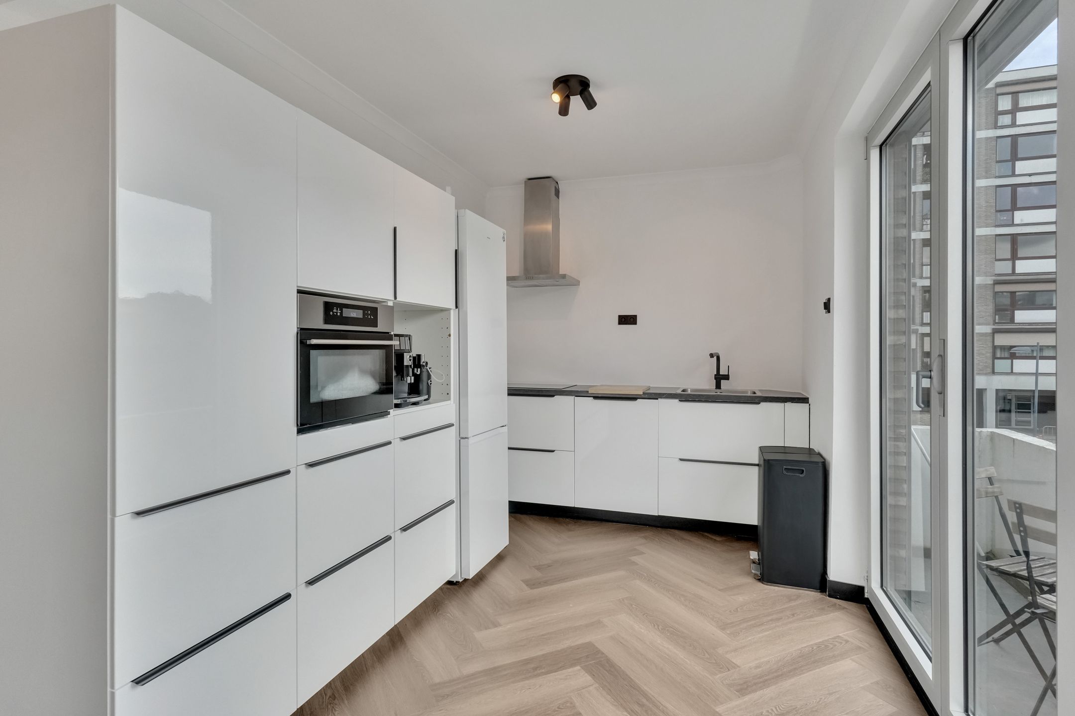 Move-in ready 3-bedroom apartment in the center of Lanaken with balcony — 12