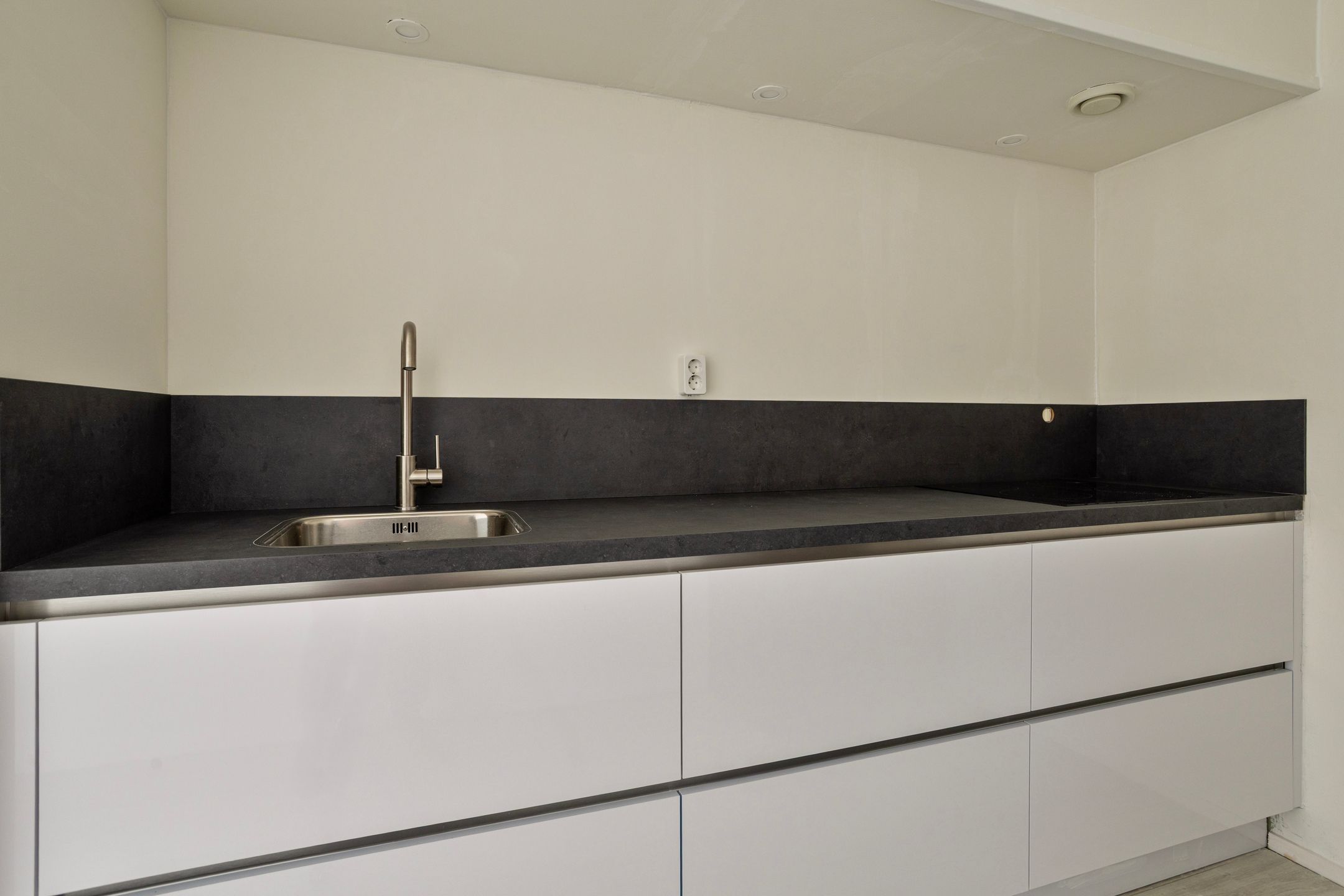 Foto 15 van Kerkstraat 48-L