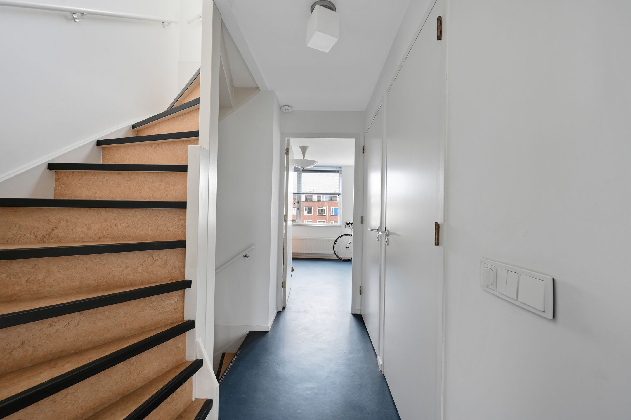 Spacious City Villa on the Singel with Private Parking — 33