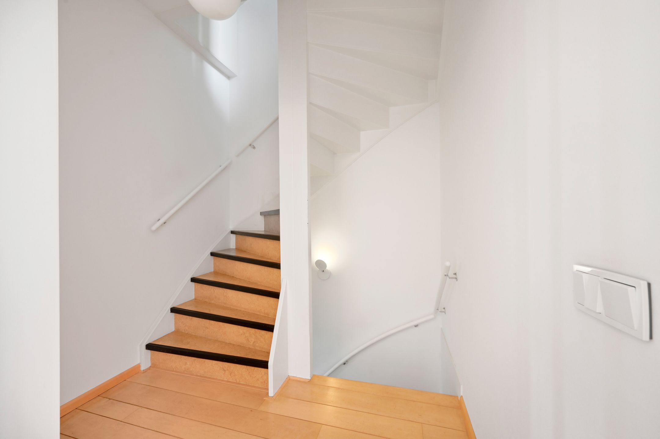 Spacious City Villa on the Singel with Private Parking — 27