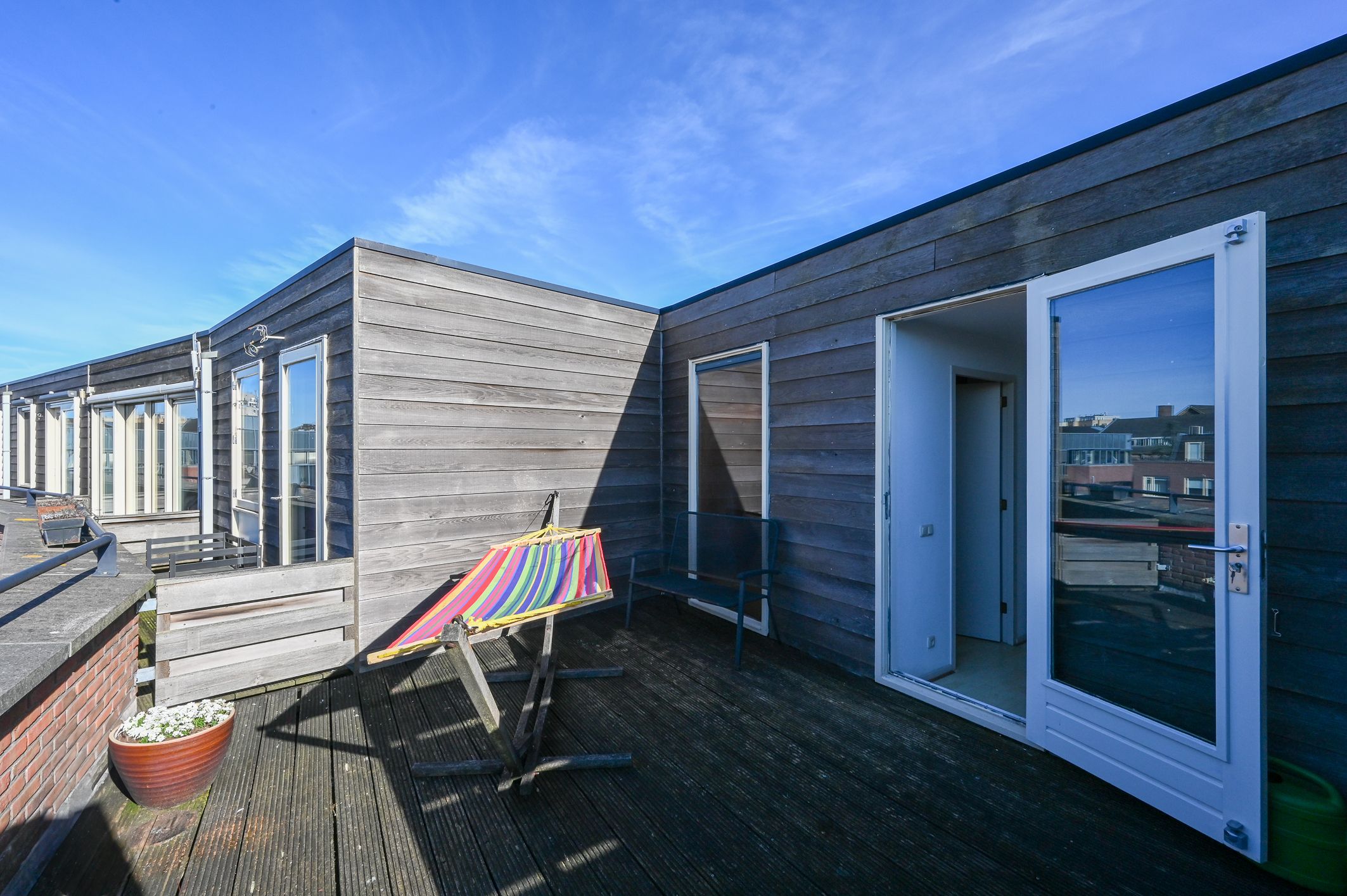 Spacious City Villa on the Singel with Private Parking — 39