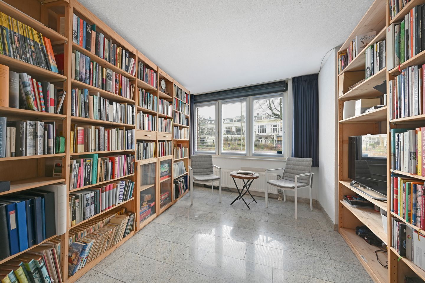 Spacious City Villa on the Singel with Private Parking — 12