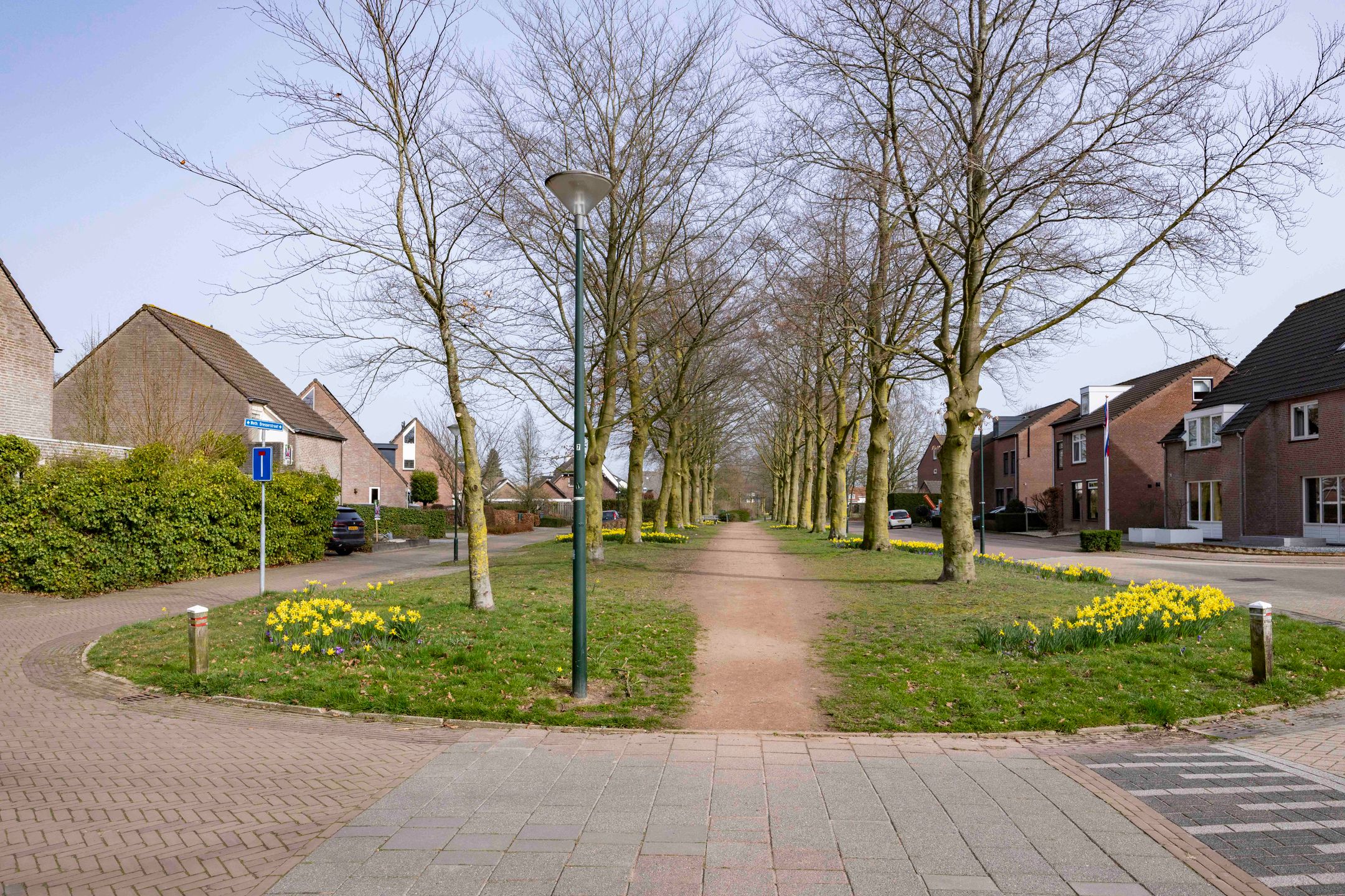 Photo 39 of Burg. Van den Oeverstraat 5