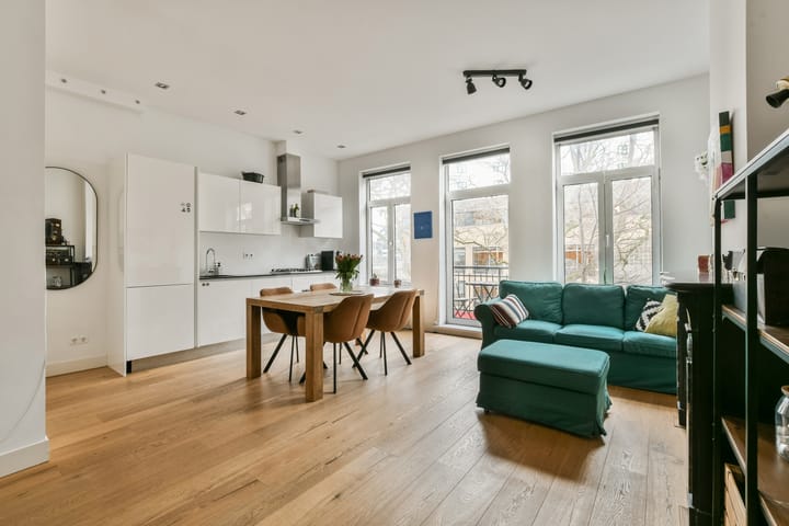 Foto 3 van Roetersstraat 10-2