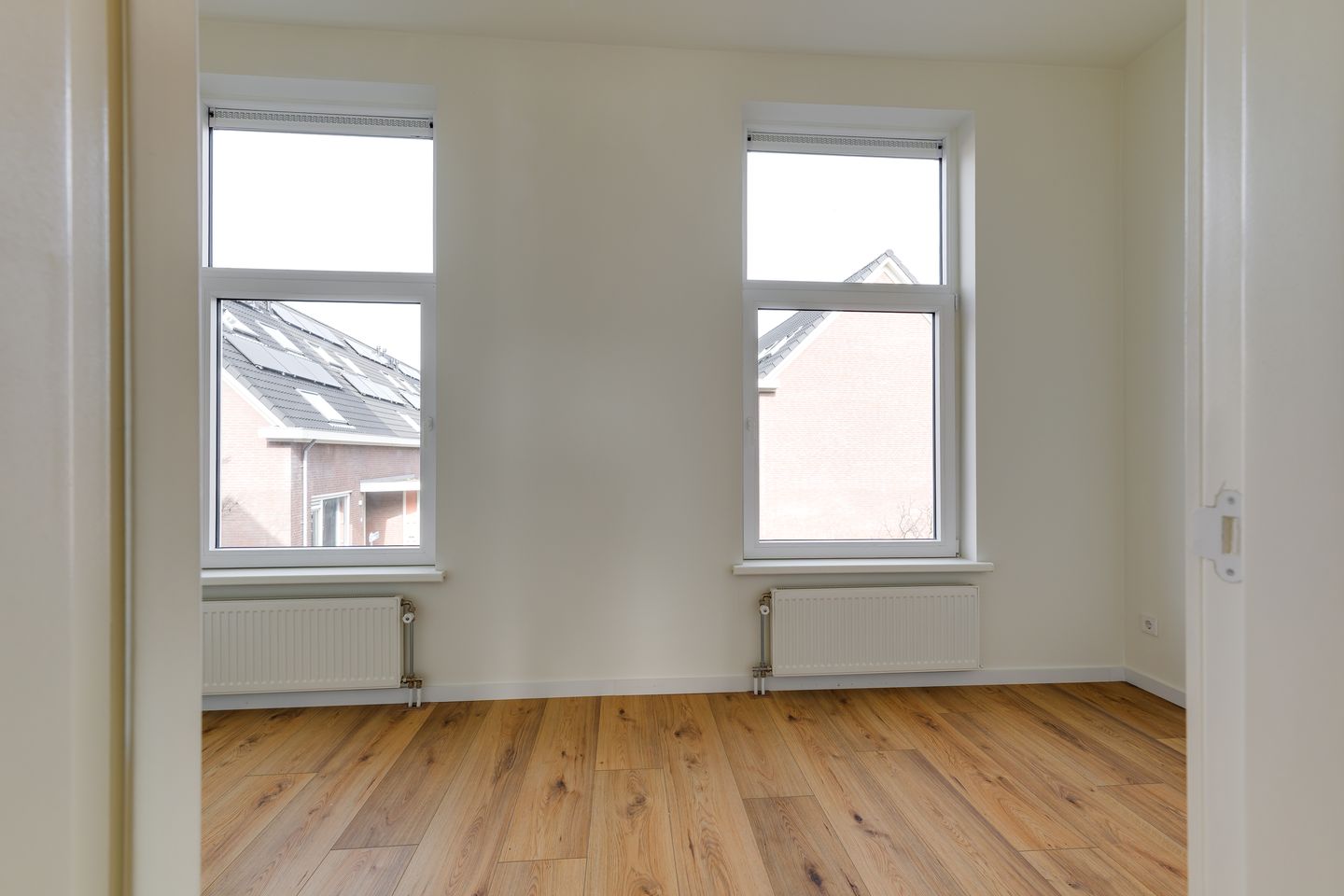 Renovated Apartment with South-Facing Balcony in Leiden Noorderkwartier — 13