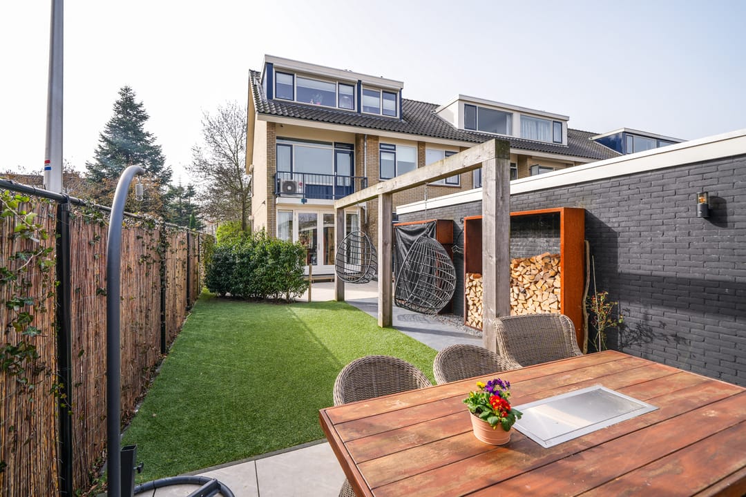 Spacious corner house with garage and energy label A in Alblasserdam — 37
