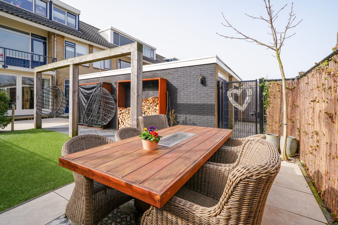 Spacious corner house with garage and energy label A in Alblasserdam — 41