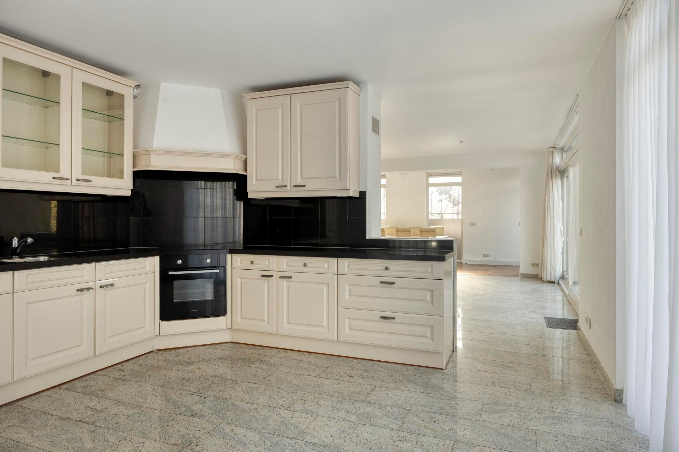 Photo 9 of Mahatma Gandhistraat 88-B