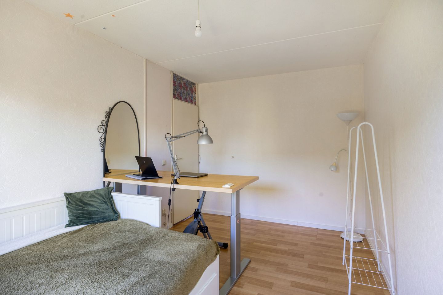 Spacious 6-room family home with sunny balcony in Zoetermeer Noordhove — 35