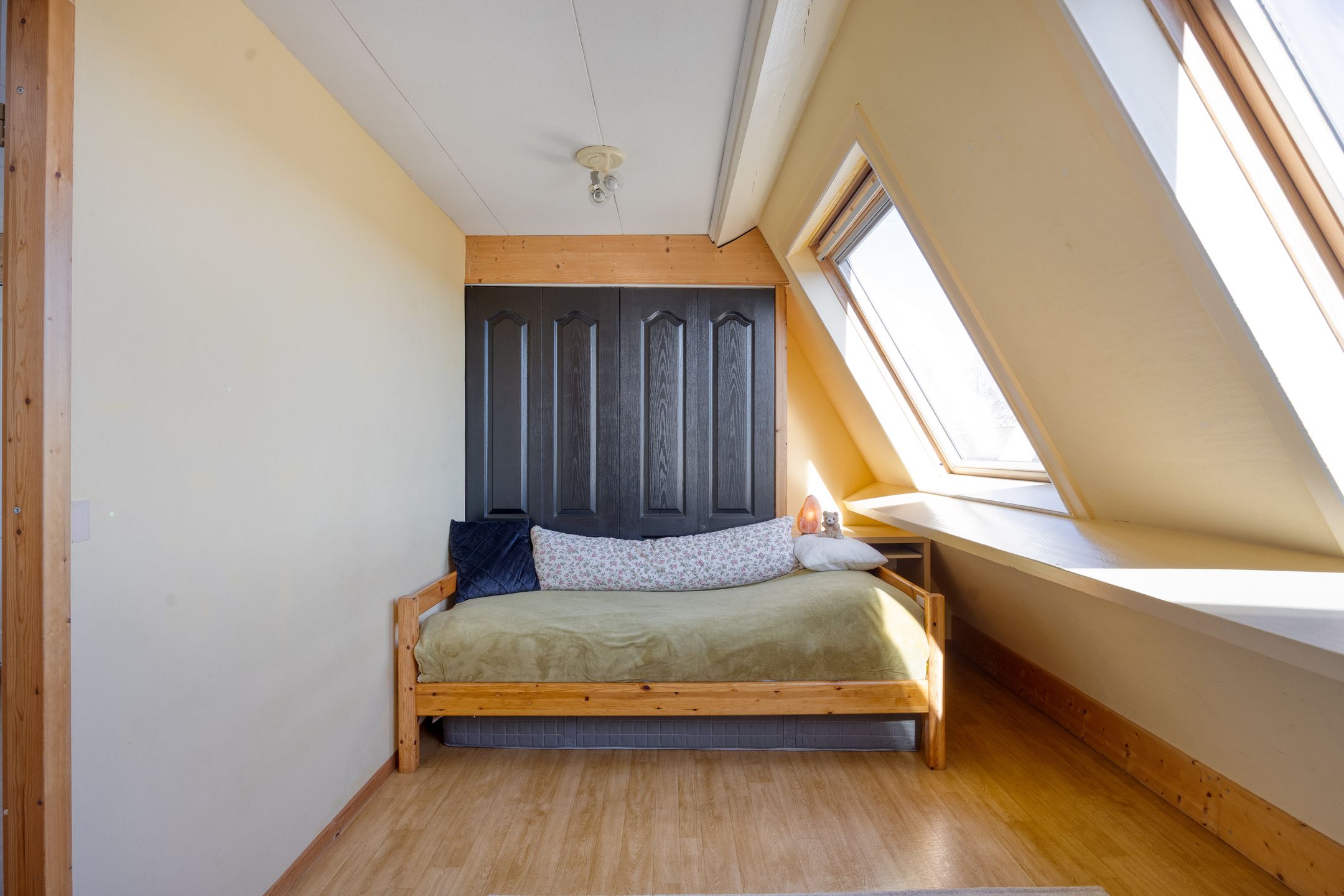 Spacious 6-room family home with sunny balcony in Zoetermeer Noordhove — 45