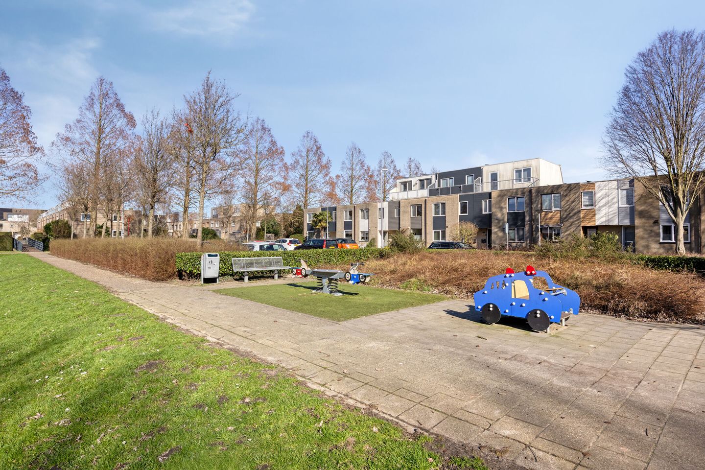 Spacious 6-room family home with sunny balcony in Zoetermeer Noordhove — 59