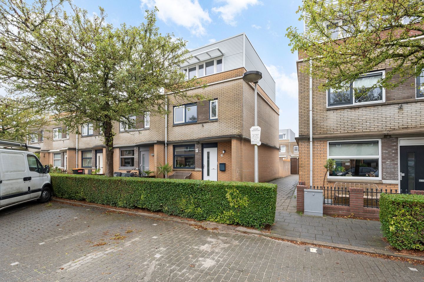 Foto 1 van Hondskruid 14