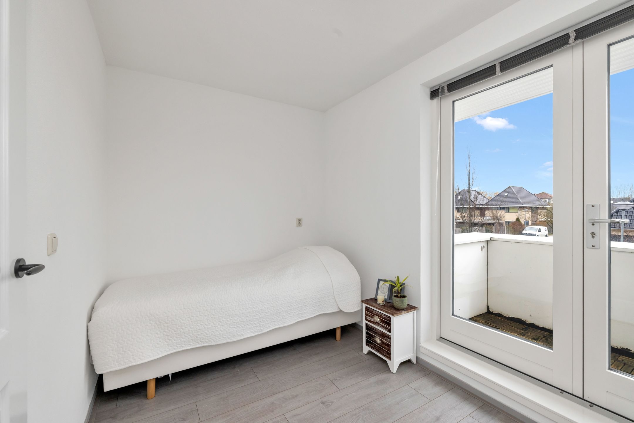 Spacious semi-detached house with 1930s style character in Venhuizen — 23
