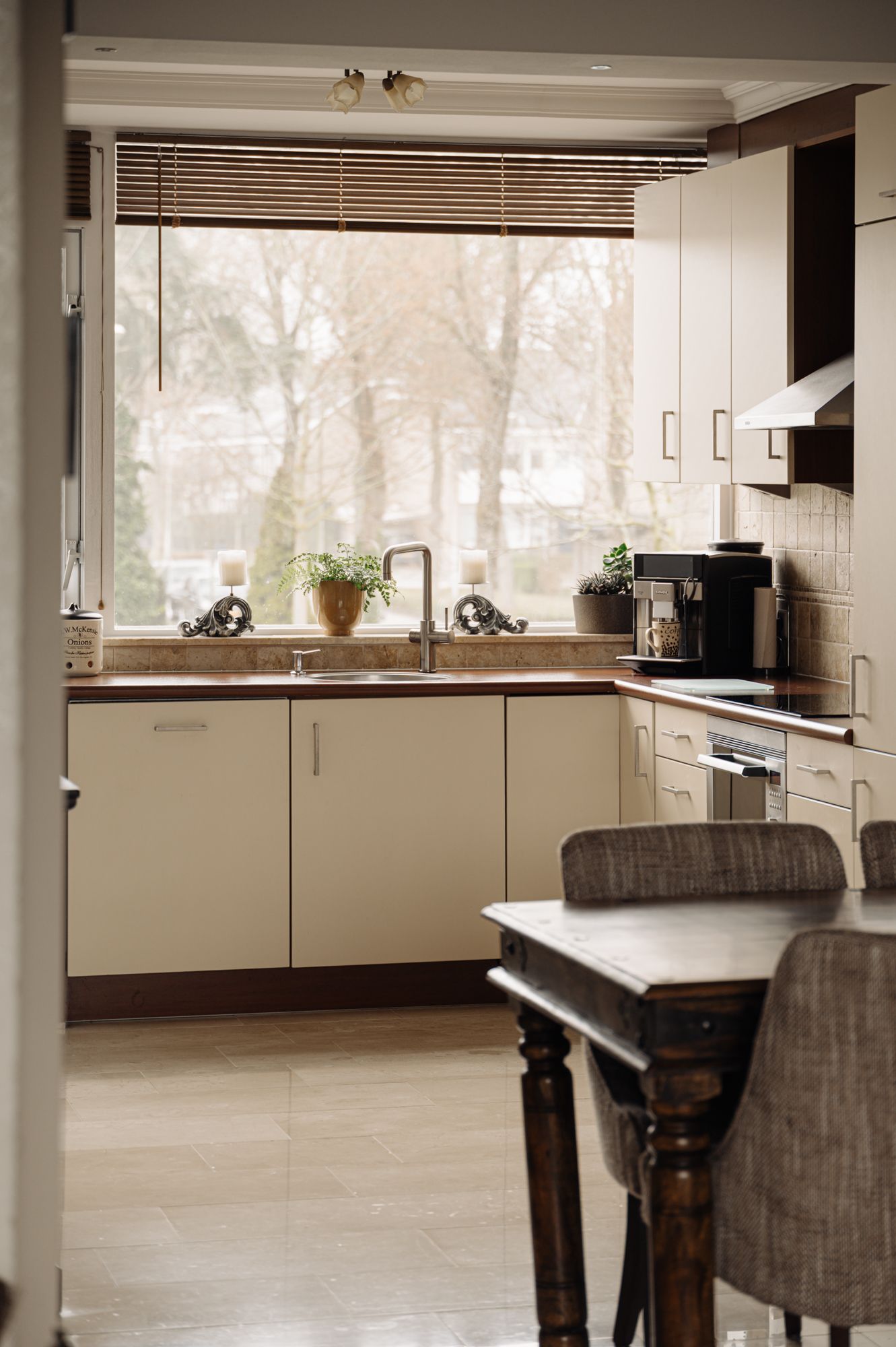 Move-in ready drive-in home with garage and energy label A in Wassenaar — 15