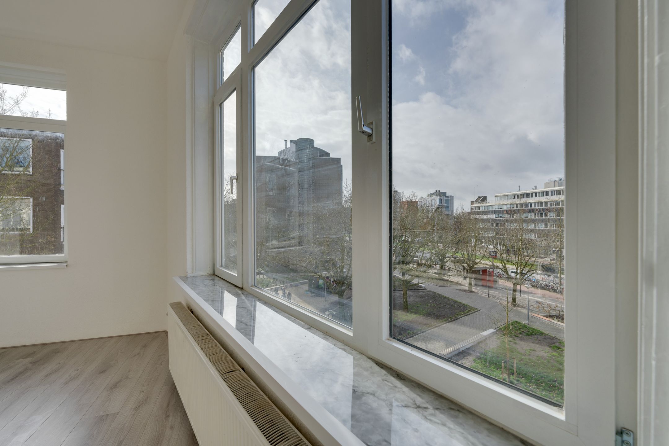 Foto 24 van Tweede Oosterparkstraat 1-3