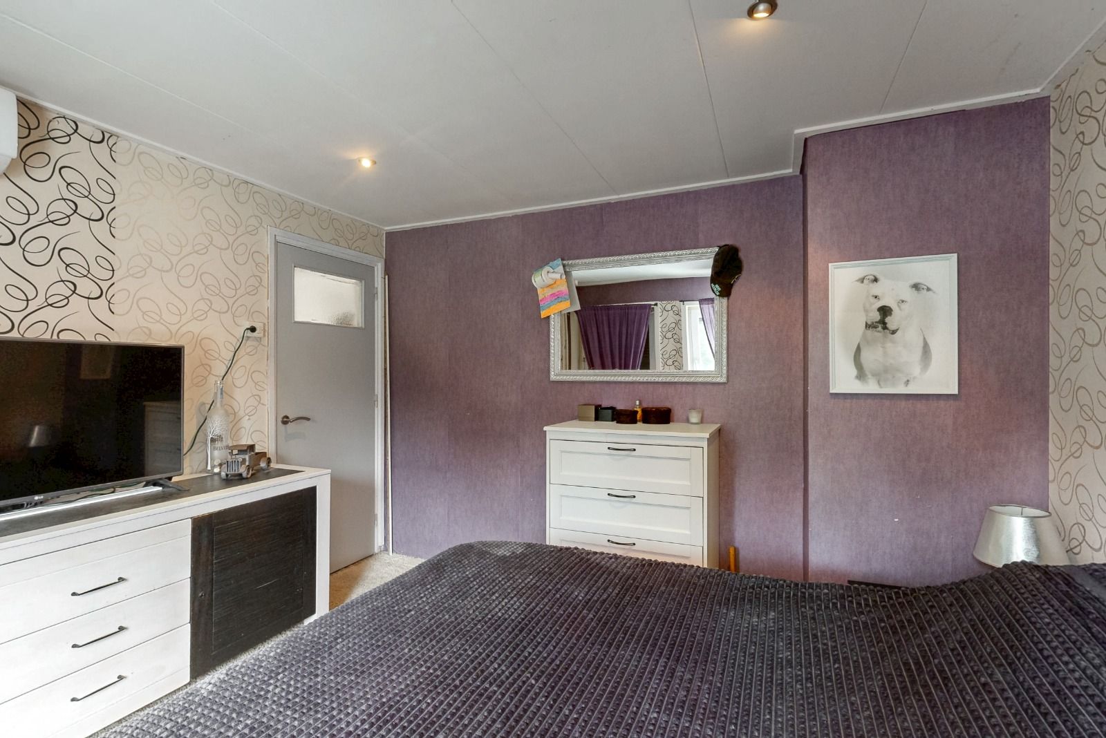 Spacious corner house with garage, cellar and deep garden in Geleen Lindenheuvel — 18