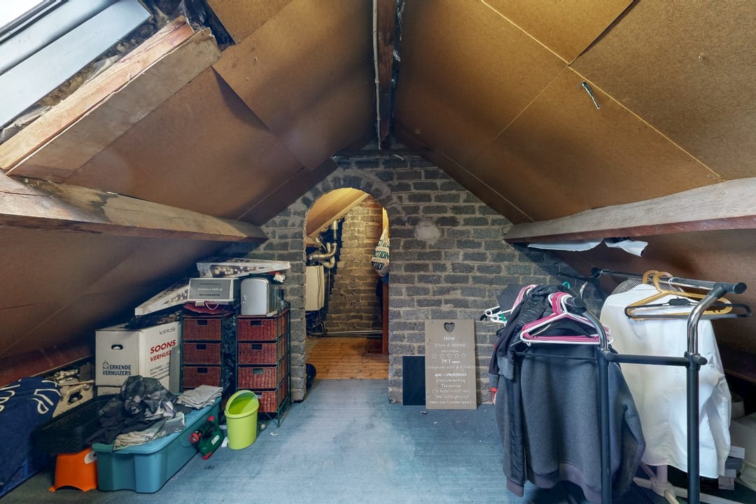 Spacious corner house with garage, cellar and deep garden in Geleen Lindenheuvel — 27
