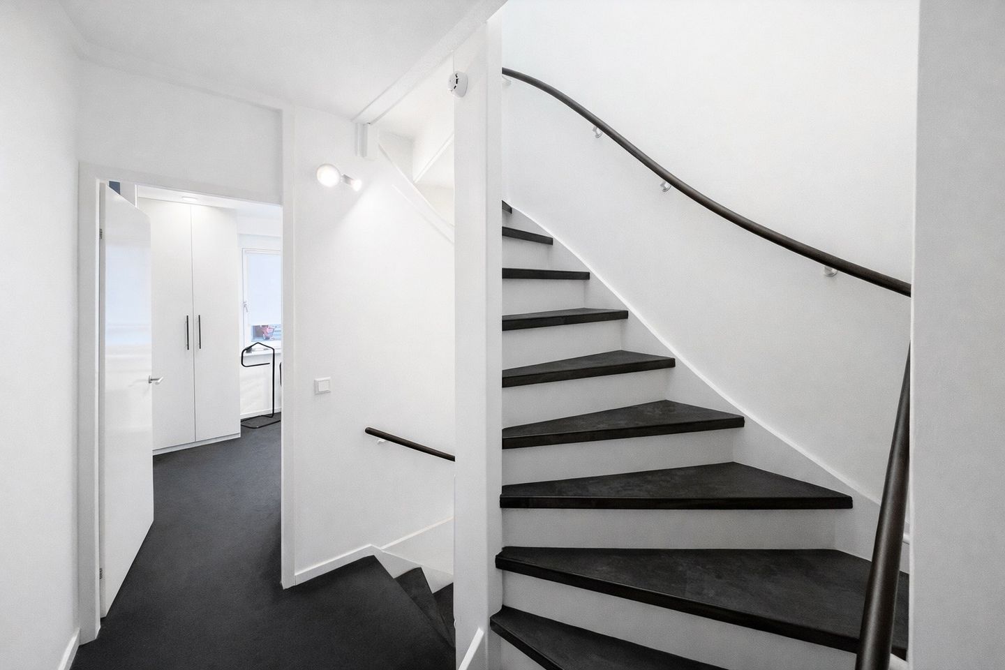 Photo 40 of Voort 18