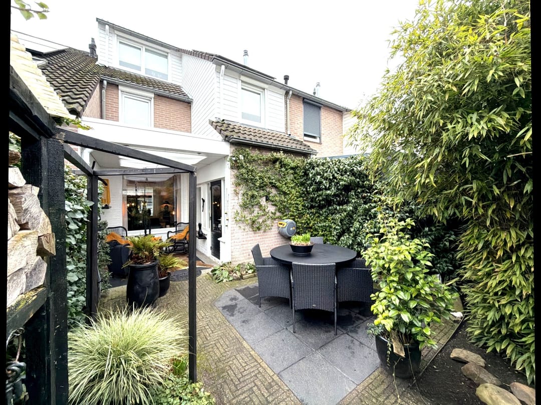 Photo 46 of Voort 18
