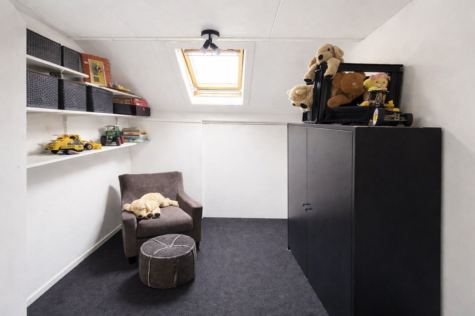 Photo 42 of Voort 18