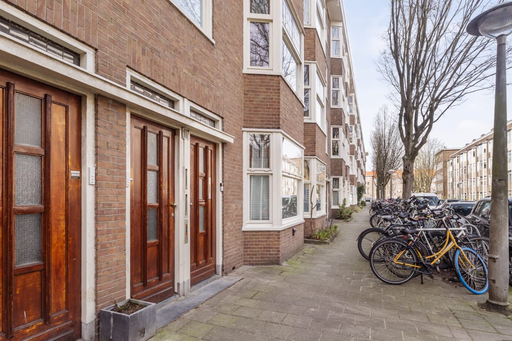Charming 2-Bedroom Apartment with West Balcony in De Baarsjes — 24