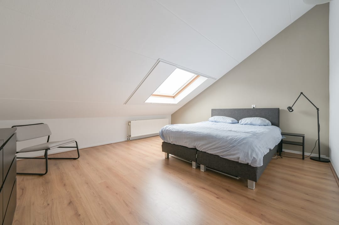 Charming starter home with deep garden in green Schothorst district — 25
