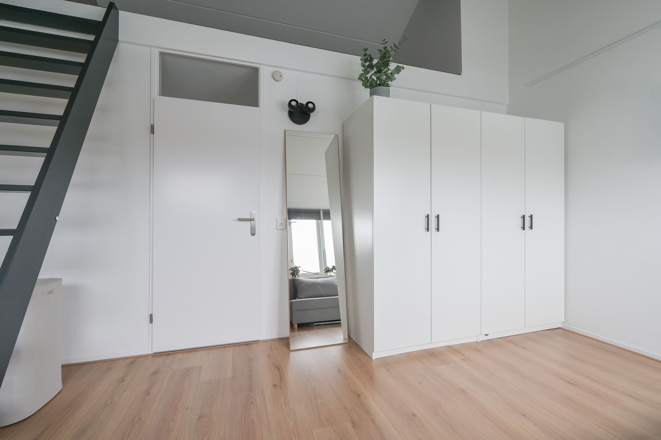 Charming starter home with deep garden in green Schothorst district — 22