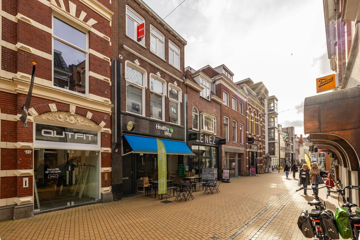 Bekijk foto 2 van Carolieweg 21