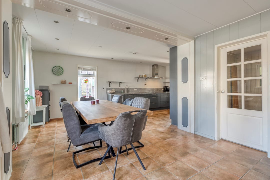 Spacious detached family home with large shed in Waarland — 24