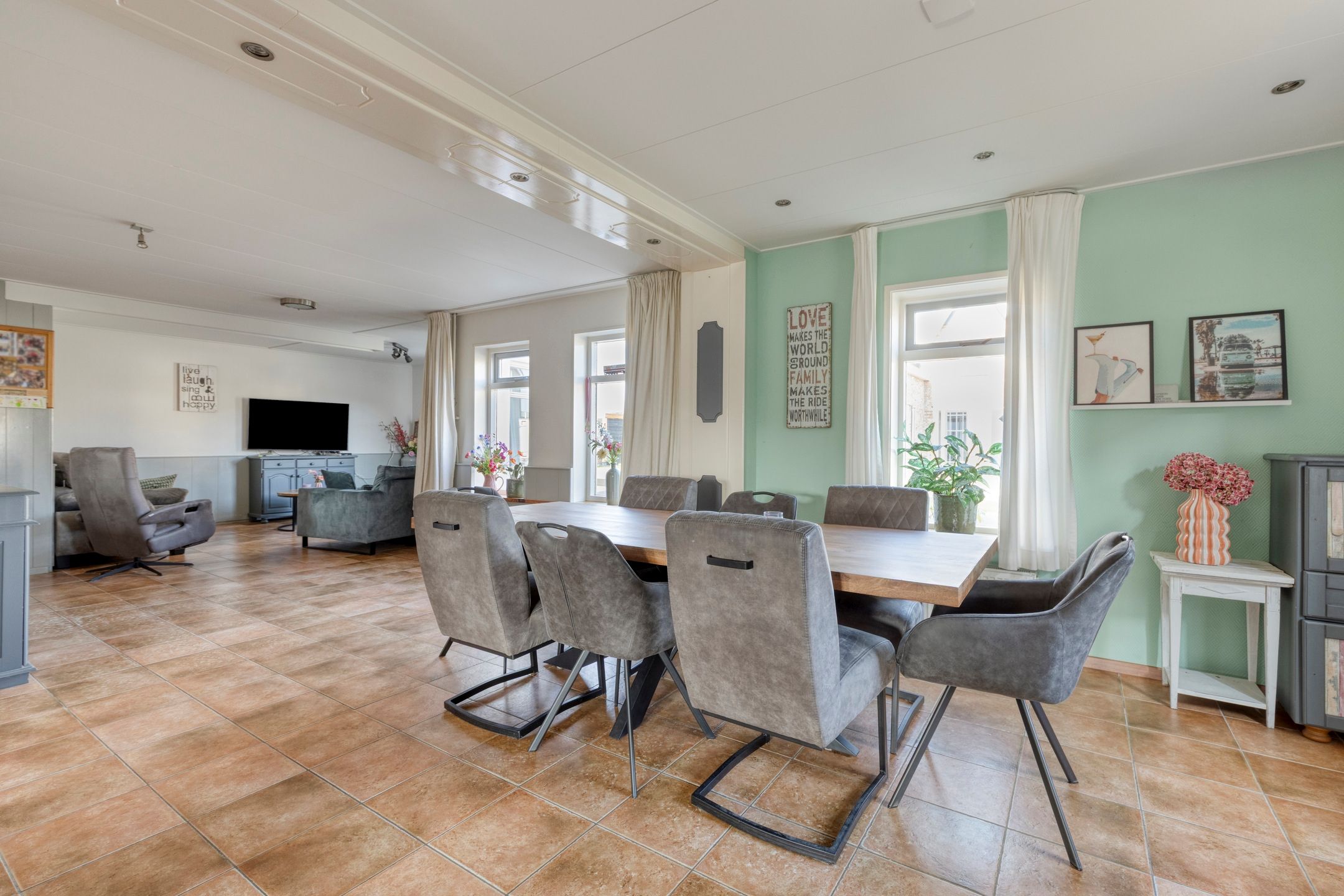 Spacious detached family home with large shed in Waarland — 25