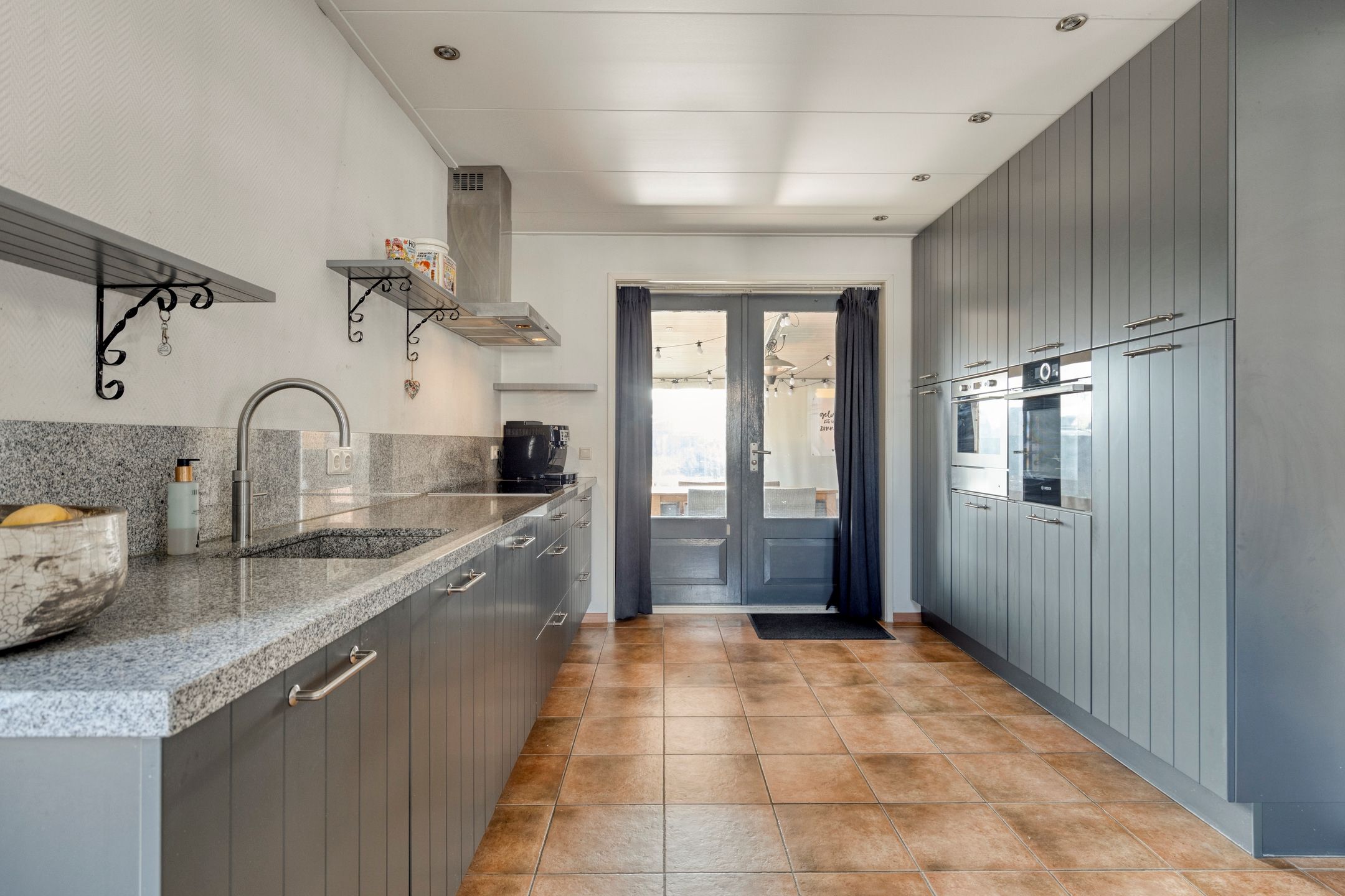 Spacious detached family home with large shed in Waarland — 31