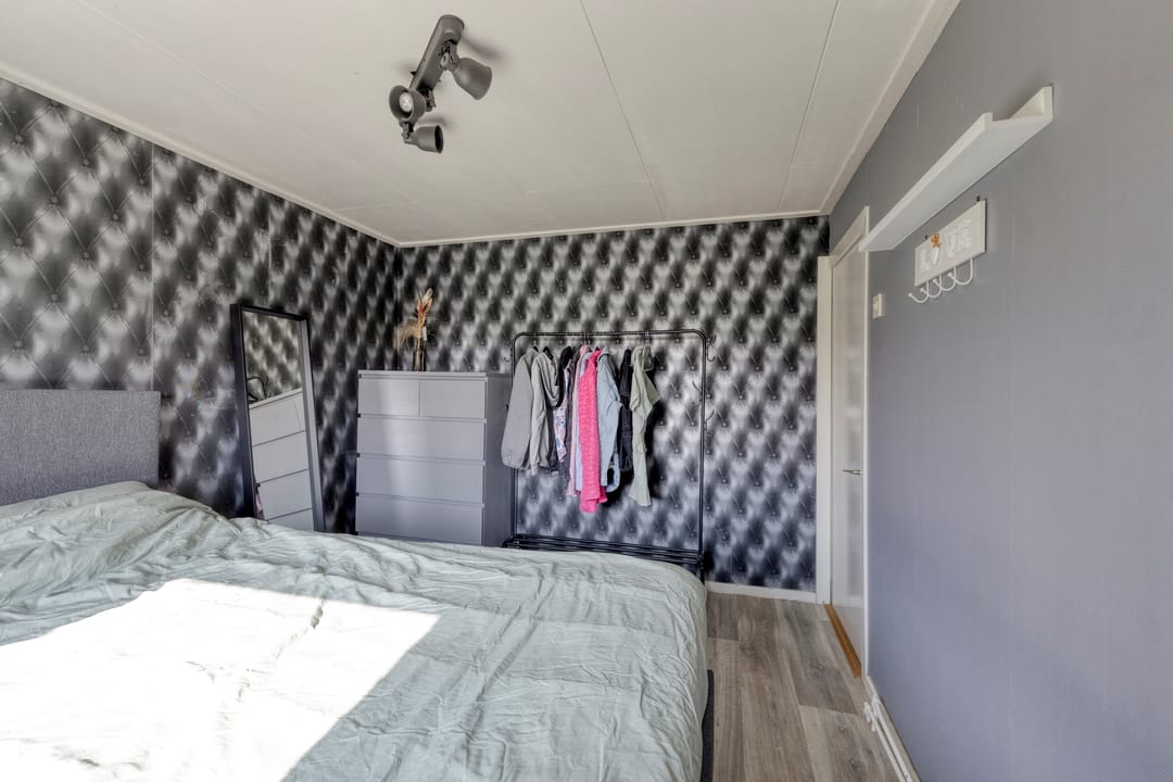 Spacious detached family home with large shed in Waarland — 54