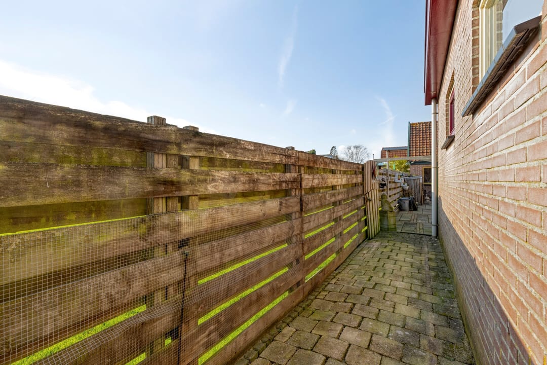 Spacious detached family home with large shed in Waarland — 59