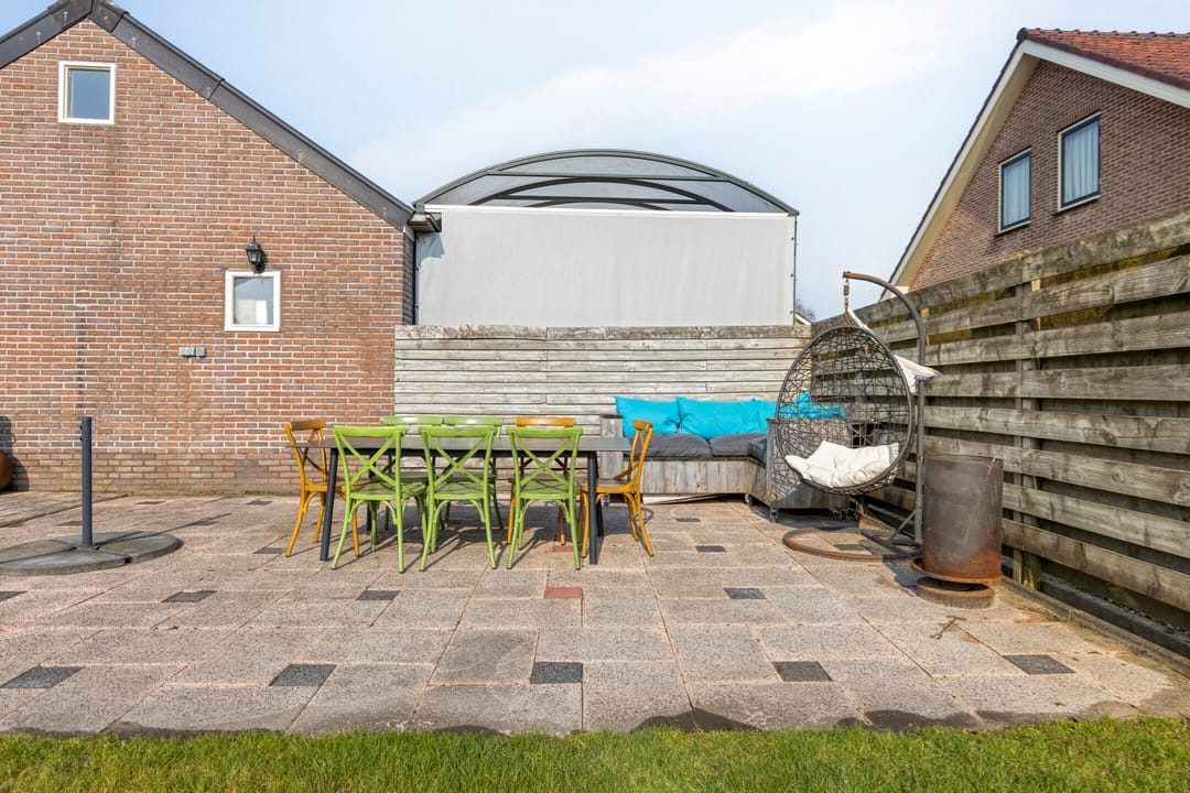 Spacious detached family home with large shed in Waarland — 64